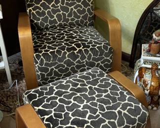 NICE CHAIR & OTTOMAN