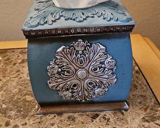 Ornate Blue Acanthus Leaf Tissue Box Cover