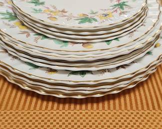 Royal Doulton Chatsworth Yellow Green China Dinnerware Set