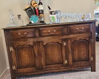 Reprodux Traditional English Furniture Sideboard