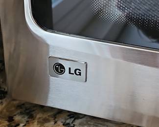 LG 2.0 cu. ft. Stainless Steel Countertop Microwave Oven