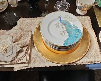 222 Fifth Peacock Garden Dinner Plates with Gold Charger Plates and Embroidered Linens