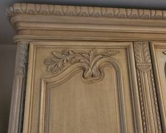 Thomasville Chateau Provence Armoire Wardrobe