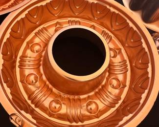 vintage copper-toned metal ring mold