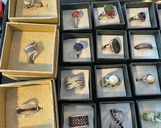 Cocktail and dinner ring set in 925