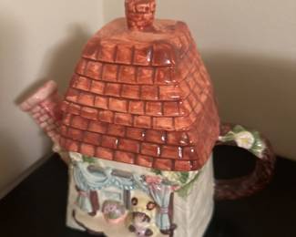 collectible Heritage Mint Mouse in the House Teapot