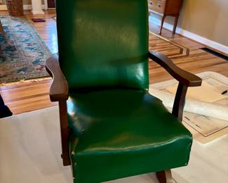 Kids rocking chair. Only 2 feet tall!!