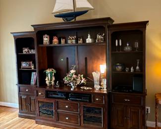 Hooker 3-piece entertainment center 