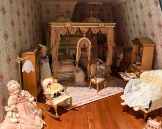 Original cost of this unit was $150K +.  Doll House #5 - to be sold furnished as lot # 5  to the highest offer.  Call prior to the sale  (805-444-6411) with your best offer