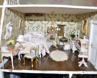 Doll House #3 - to be sold furnished as lot # 3 to the highest offer.  Call prior to the sale  (805-444-6411) with your best offer
