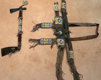 LATE 19TH CENTURY TOMAHAWK/PIPE , BOW, ARROWS & QUIVER