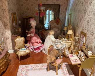 Original cost of this unit was $150K +.  Doll House #5 - to be sold furnished as lot # 5  to the highest offer.  Call prior to the sale  (805-444-6411) with your best offer