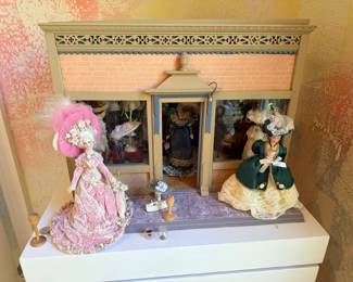 Doll House #4 - to be sold furnished as lot # 4 to the highest offer.  Call prior to the sale  (805-444-6411) with your best offer