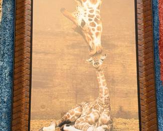 Makulu by Ron D'Raine