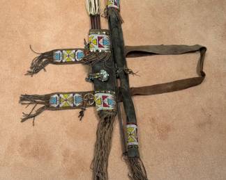 LATE 19TH CENTURY TOMAHAWK/PIPE , BOW, ARROWS & QUIVER