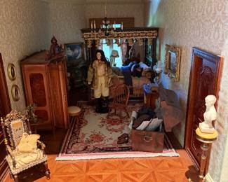 Original cost of this unit was $150K +.  Doll House #5 - to be sold furnished as lot # 5  to the highest offer.  Call prior to the sale  (805-444-6411) with your best offer