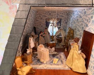 Original cost of this unit was $150K +.  Doll House #5 - to be sold furnished as lot # 5  to the highest offer.  Call prior to the sale  (805-444-6411) with your best offer