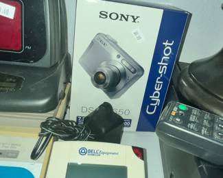 SONY CYBER SHOT CAMERA