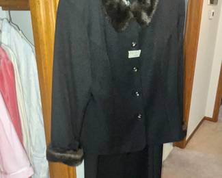 FUR-TRIMMED 2PC OUTFIT