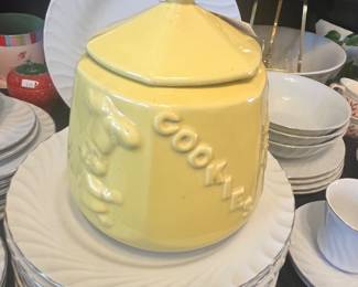 SMALL SHAWNEE POTTERY COOKIE JAR