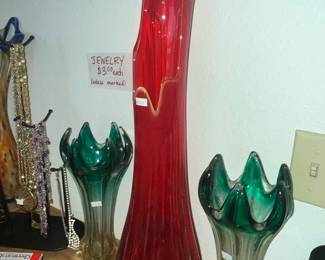 SEVERAL EXCELLENT ARTGLASS VASES