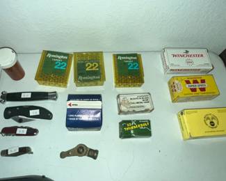 KNIVES & AMMO