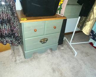 MATCHING NITE STAND