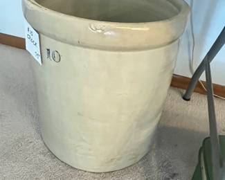 GREAT ANTIQUE 10 GAL CROCK