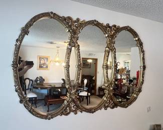 HOLLYWOOD REGENCY TRIPLE-OVAL MIRROR!