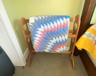 QUIOLT RACK AND A LOVELY QUILT