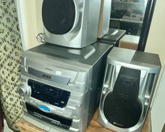 VERY NICE WESTINGHOUSE COMPACT STEREO