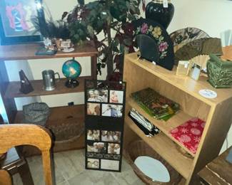 BOOKSHELVES & ACCESSORIES