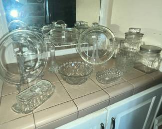 GLASS SERVING PIECES