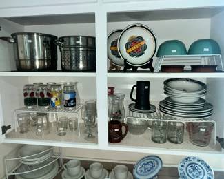 STOCK POTS & KITCHENWARE