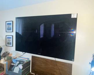 LARGE SONY BRAVIA - NOT POWERING ON