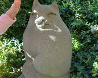 A giant Concrete cat with a fabulous attitude