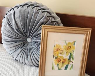 Velvet Round Pleated Pillow