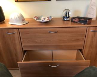 Chest with 2 file cabinet drawers, door on Cabinet left needs fixing/$50