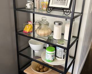 shelving unit