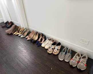 Ladies' shoes, size 7 1/2 - 8 1/2