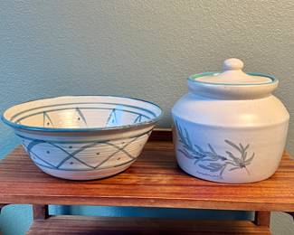  Ceramic Bowl and Lidded Crock Set with Subtle Blue Detailing