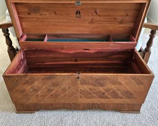 Vintage Lane Cedar Chest Waterfall Top w Key 46x18x22 Blanket Hope Chest