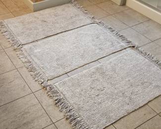 -Set of 3 Gray Bath Rugs 20x38 w/ Fringe Washable