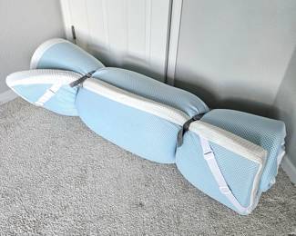 Surtex Queen Size Mattress Topper w Cooling Gel Memory Foam