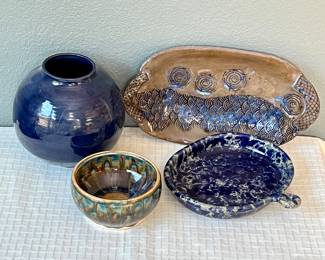 - Handcrafted Pottery Collection - Assorted Ceramic Bowls and Serving Plate Set
