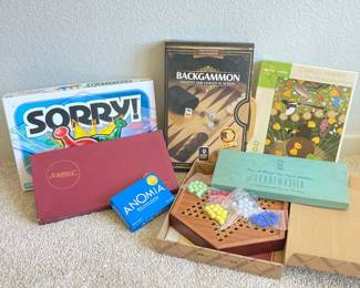  Collection of 7 Assorted Classic Board and Puzzle Games