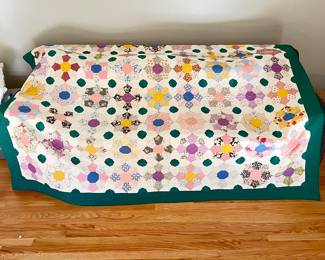 Vintage Handmade Floral Patchwork Quilt with Emerald Green Border