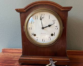 Vintage Sessions Mantel Clock with Key Wind and Striking Chime