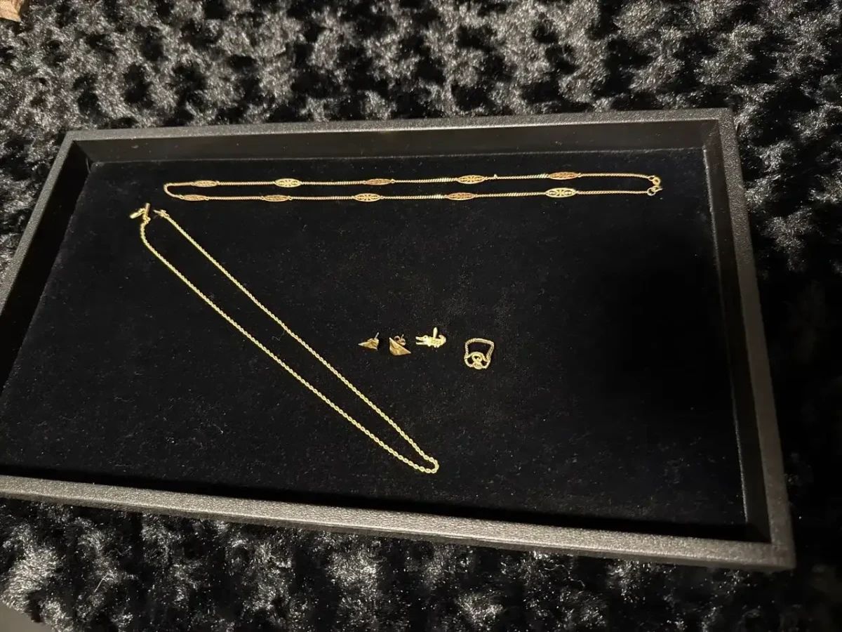  01 14K Gold Chain, 14K Gold Earrings, And More