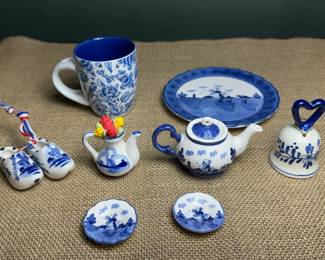DELFT OF HOLLAND HANPAINTED MINIATURES COLLECTION